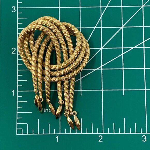 Vintage Monet Rope Knot Brooch Pin Goldtone Gold Tone Tremble Large 2.75 in Sign - Picture 5 of 12